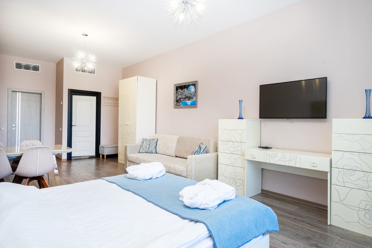 Студио (На 8 этаже с видом на море), Видовой апарт-отель жк актер гэлакси