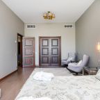 Люкс (Двухкомнатный на 8 этаже с видом на море (кровать+диван)), Видовой апарт-отель жк актер гэлакси