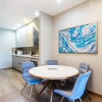 Люкс (Двухкомнатный на 8 этаже с видом на море (кровать+диван)), Видовой апарт-отель жк актер гэлакси