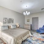 Люкс (Двухкомнатный на 3 этаже вид на море. Кровать+диван 3 м+ кресло), Видовой апарт-отель жк актер гэлакси