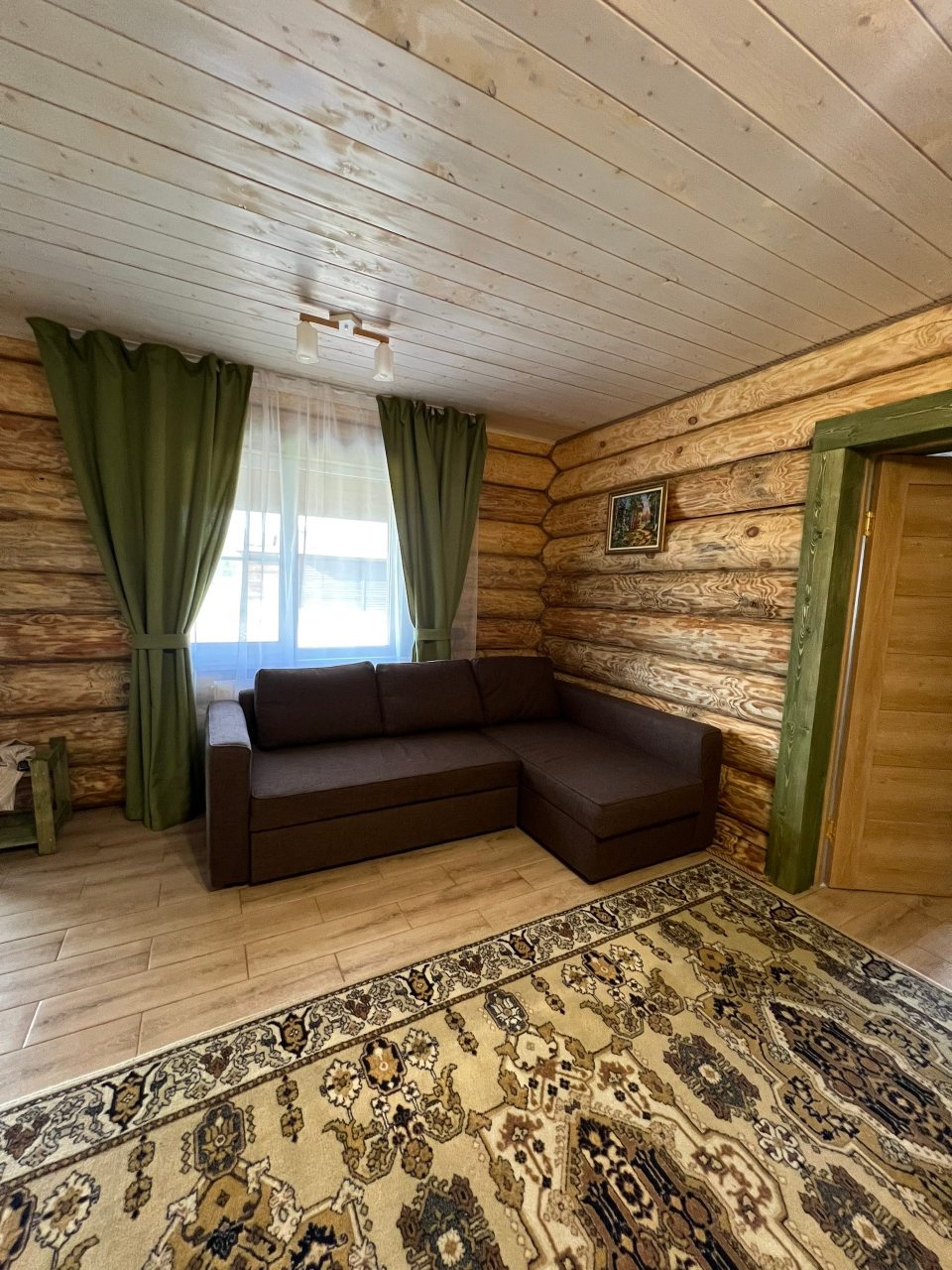 Семиместный (Таинственный лес), Гостевой дом 7 озер