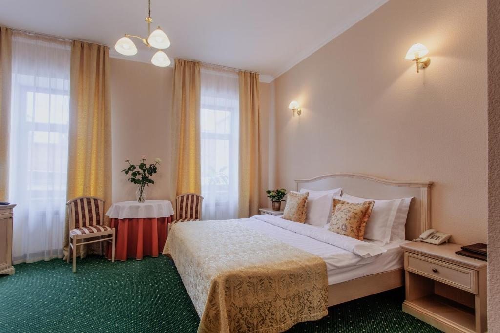 Двухместный (Стандартный двухместный номер с 1 кроватью или 2 отдельными кроватями) отеля Купеческий, Красноярск