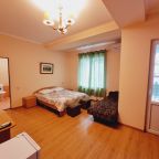 Четырехместный (Номер с балконом), Гостевой дом Малахит