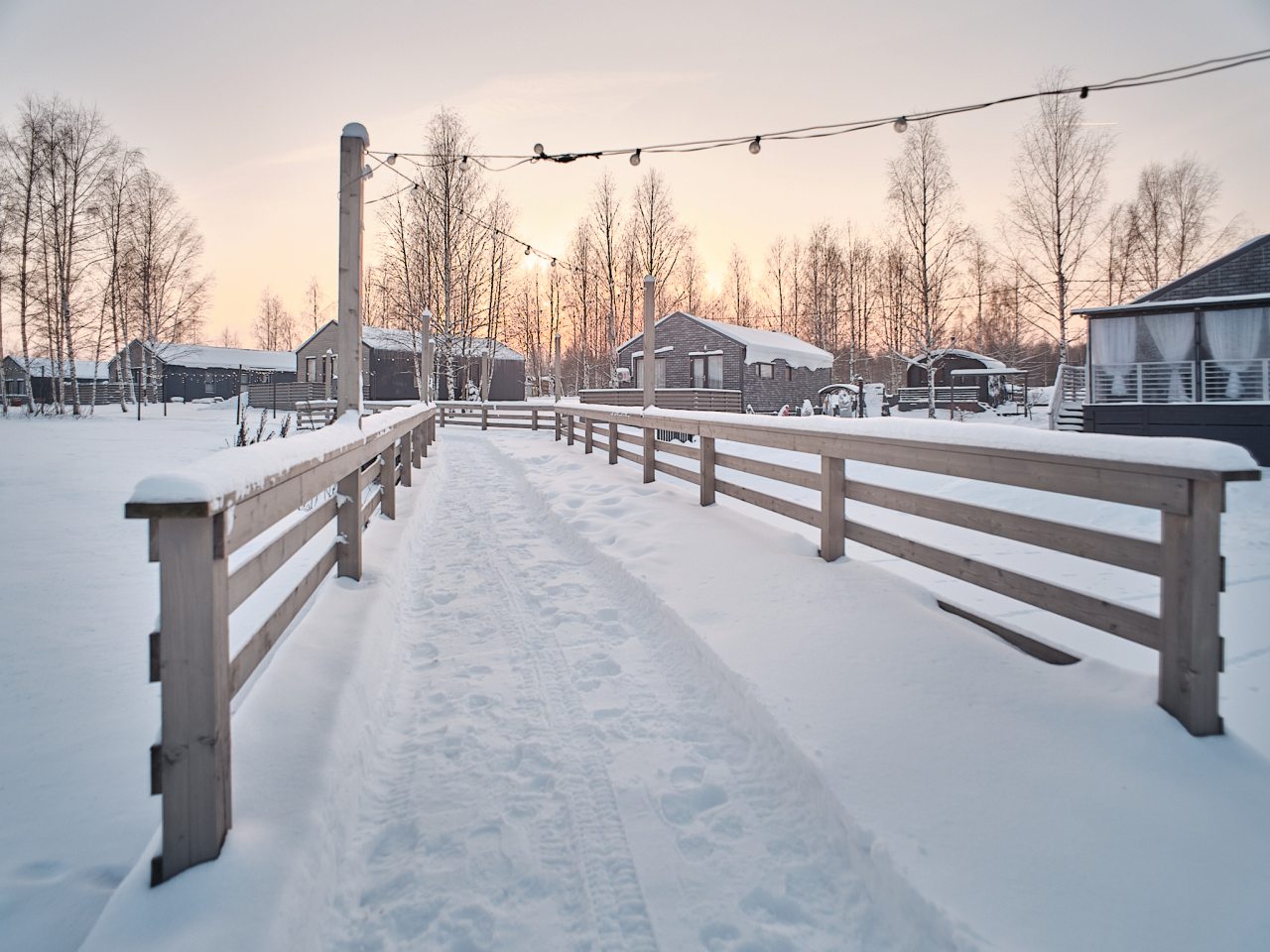 Коттедж (Озерный), База отдыха FlatPoint