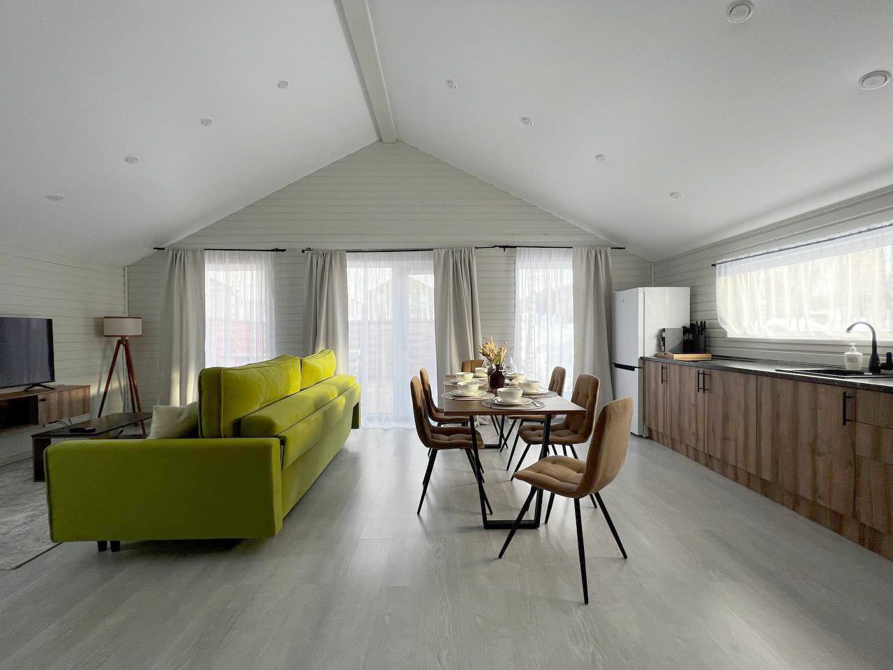 Коттедж (Кедровый), База отдыха FlatPoint