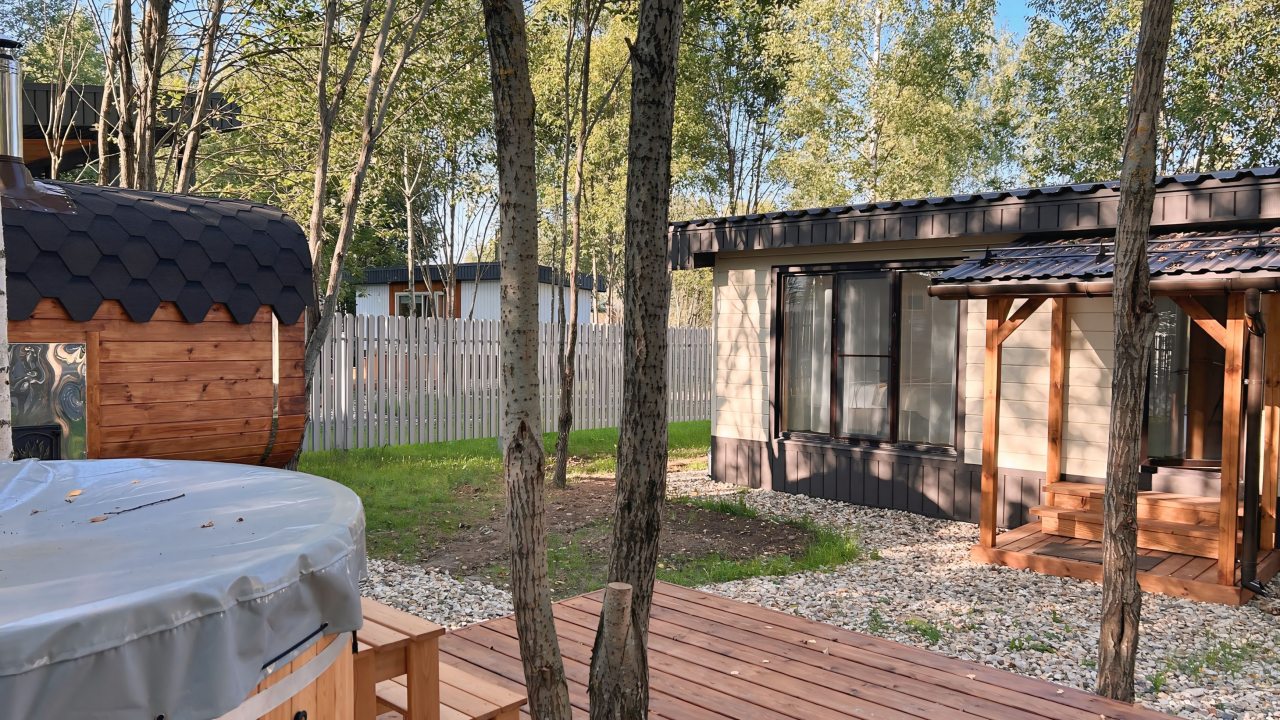 Коттедж (Пшеничный), База отдыха FlatPoint