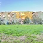 Трёхместный и более (Квартира у метро Дунайская рядом с клиникой микрохирургии глаза Федорова), Апартаменты Рядом с клиникой микрохирургии глаза Федорова у метро Дунайская