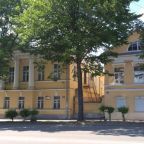 Апартаменты (Трёхкомнатные апартаменты), Гостевой дом На Ярославской