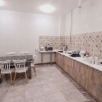 Шестиместный (Место в шестиместном женском номере), Гостиница Уют