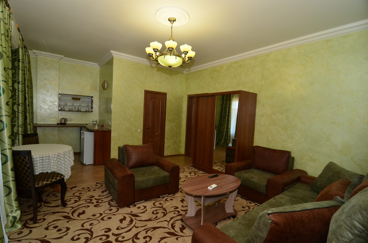 Четырехместный (Люкс двухкомнатный), Отель Жаклин