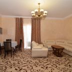 Четырехместный (Люкс с террасой), Отель Жаклин