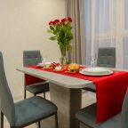 Люкс (АПАРТАМЕНТЫ «АТМОСФЕРА» | ГРАНАТОВЫЙ СЛЕД — ПАНОРАМА НА 22 ЭТАЖЕ), Апартаменты Атмосфера на Хренникова 8