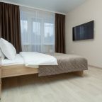 Пятиместный (Апартаменты Атмосфера - Комфортная квартира с Wi-Fi 5G, Smart-TV и кондиционером.), Апартаменты Атмосфера на Макарова 16