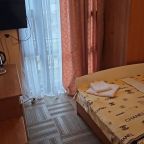 Четырехместный (Стандарт), Гостевой дом Золотая вилла Бугенвиллия