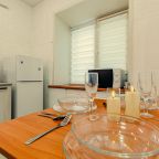 Обеденный стол