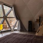 Трёхместный и более (Сфера Дом с котом и не только), Загородный отель Mystic Hills