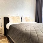 Апартаменты (Однокомнатные), Апартаменты Like Home на Земнухова 2