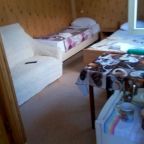 Трёхместный и более (Дом 1), Гостевой дом Просвещения 88