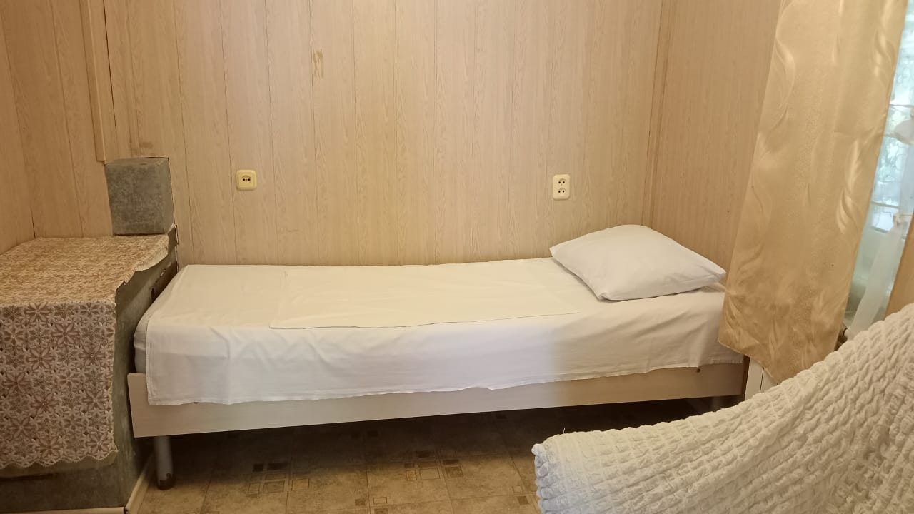 Трёхместный и более (Ст дом 2х комнатная квартира), Гостевой дом Просвещения 88