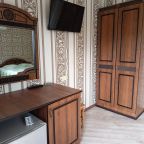 Трёхместный и более (Стандарт трехместный), Гостевой дом Азалия