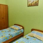 Четырехместный (Двухкомнатный четырехместный номер с общим сан.узлом (4 раздельные кровати)), Гостевой дом Южный Берег