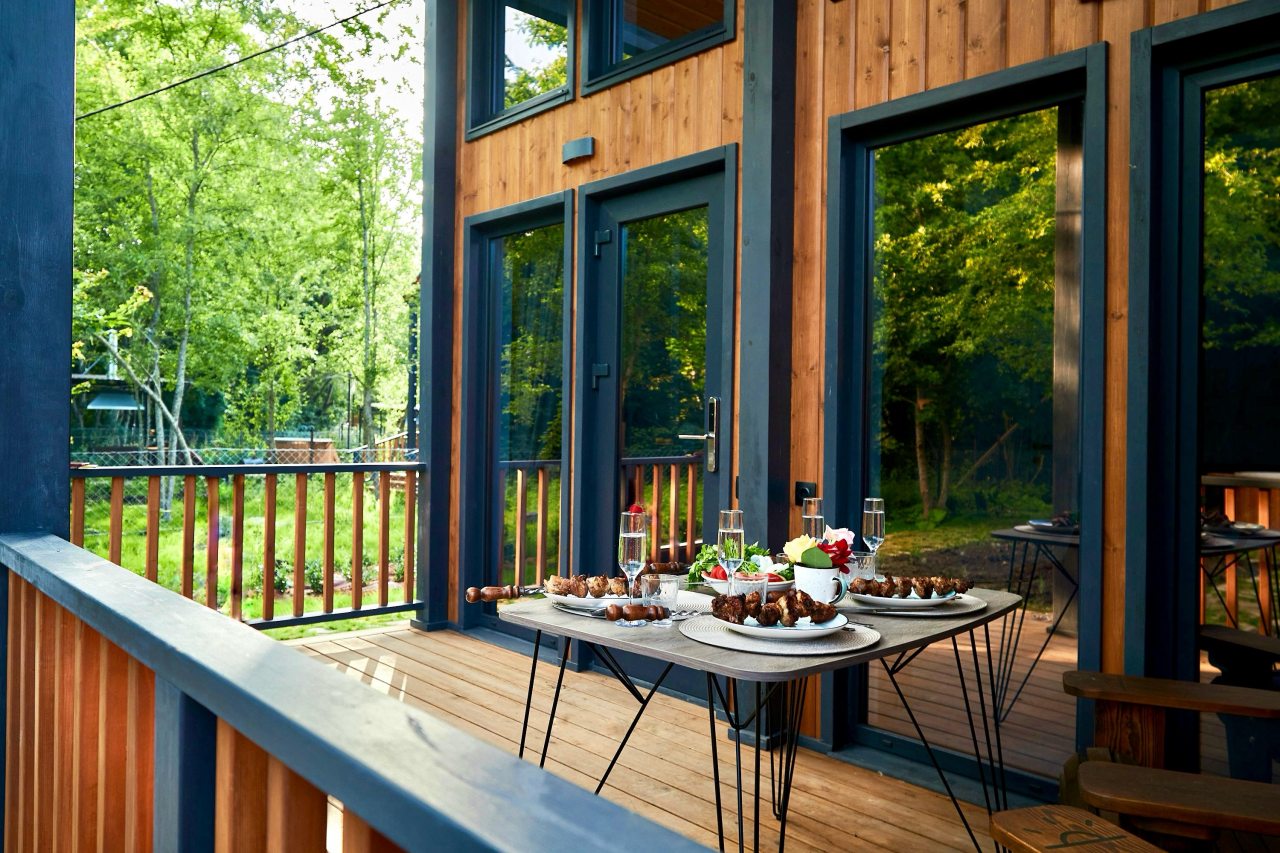 Дом (Barn House), База отдыха Заречье
