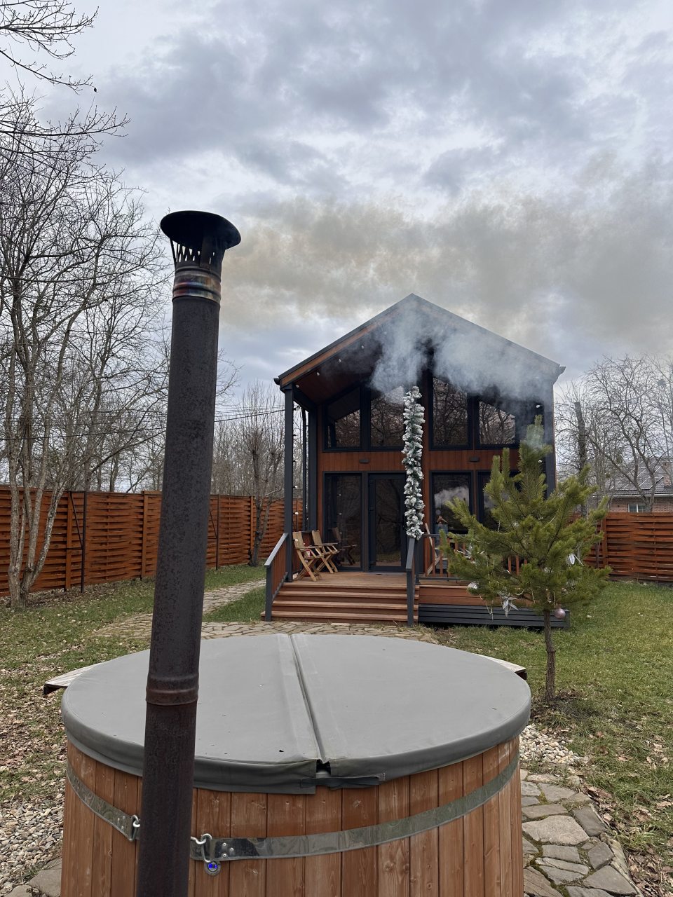 Дом (Barn House), База отдыха Заречье