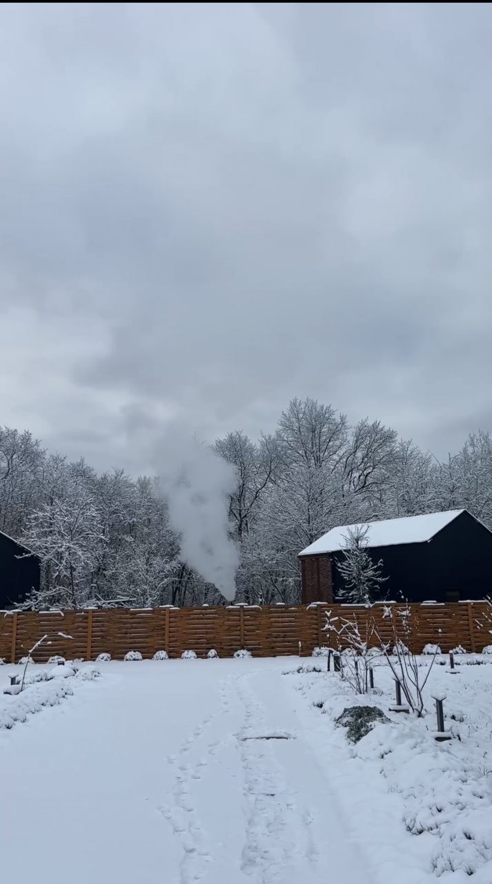 Дом (Barn House), База отдыха Заречье