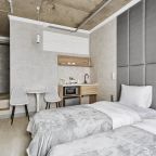 Двухместный (Улучшенный  с 2 односпальными кроватями), Отель KUMO HOTEL