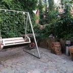 Качели, Гостевой дом Николь