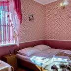 Четырехместный (Стандартный четырехместный номер), Гостевой дом Karolina