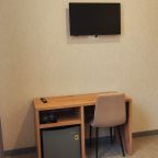 Двухместный номер без балкона с видом на улицу