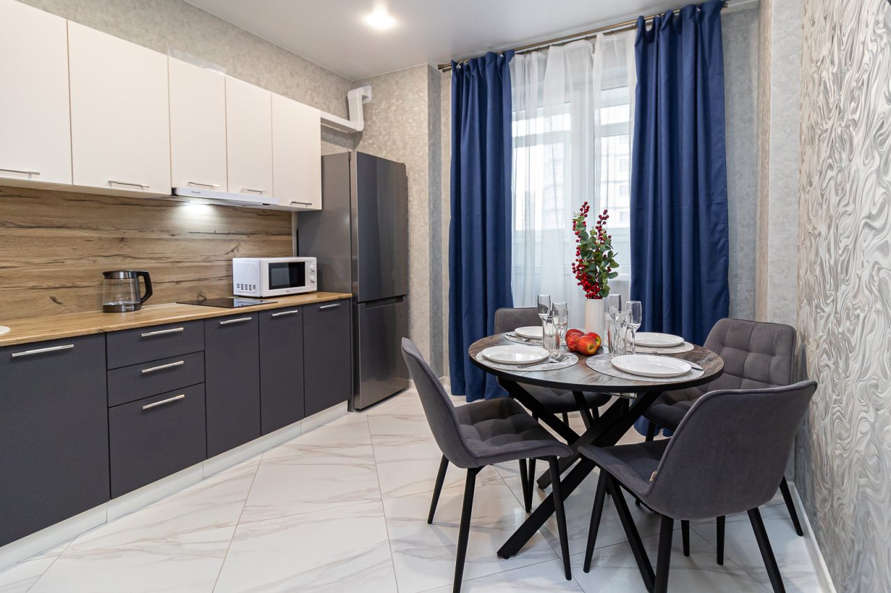 Трёхместный и более (В 10 минутах от парка Краснодар для 4 гостей), Апартаменты 2 Ночи на улице Героя Владислава Посадского 17