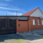 Дом (Дом на Лугопольской 34а), Коттедж Дом на Лугопольской