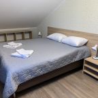 Трёхместный и более (Трехместный номер), База отдыха Замытье