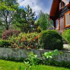 Своя ухоженная территория, Коттедж Усадьба Починки