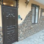 Трёхместный и более (Двухкомнатные апартаменты №1), Отель Сакля