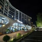Квартира (Квартира на улице Тлостанова 32 подъезд Е2), Апартаменты Гости