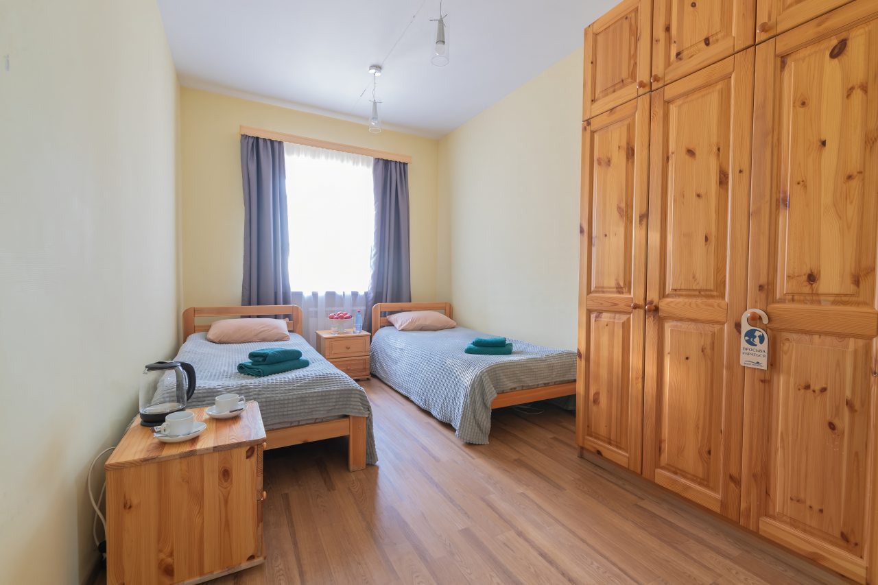 Двухместный (Эконом 2-местный), База отдыха БЕРЕГ МОЛОГИ