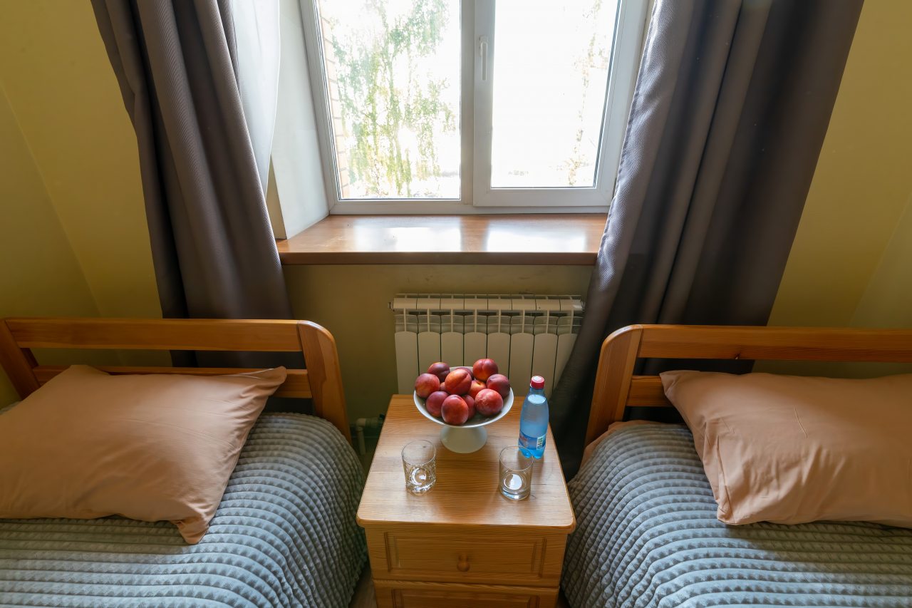 Двухместный (Эконом 2-местный), База отдыха БЕРЕГ МОЛОГИ