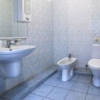 Трехместный (Эконом 3-местный), База отдыха БЕРЕГ МОЛОГИ