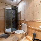 Трехместный (Улучшенный 3-местный), База отдыха БЕРЕГ МОЛОГИ