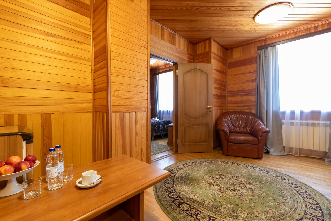 Трехместный (Улучшенный 3-местный), База отдыха БЕРЕГ МОЛОГИ