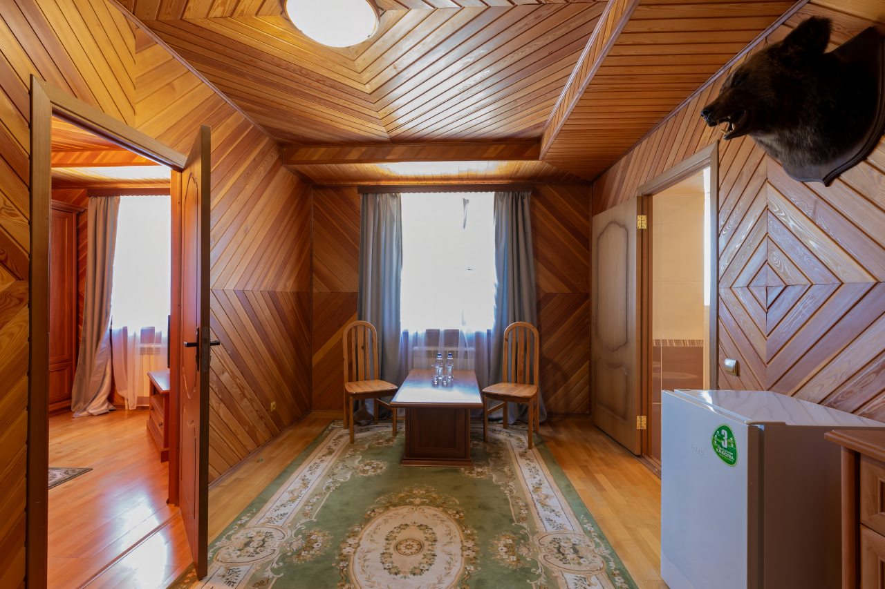 Полулюкс (Полулюкс), База отдыха БЕРЕГ МОЛОГИ