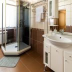 Полулюкс (Полулюкс), База отдыха БЕРЕГ МОЛОГИ