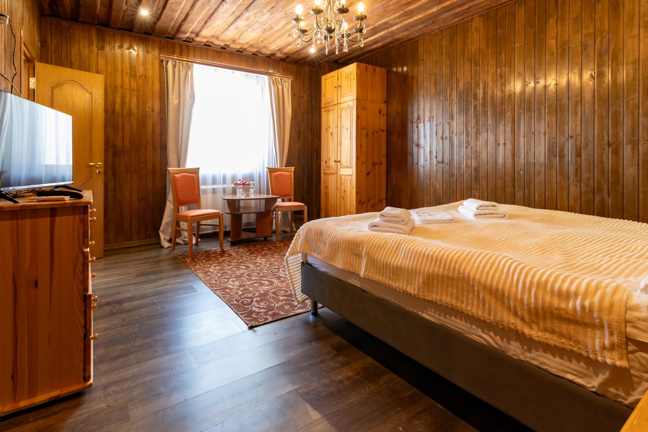 Полулюкс (Номер полулюкс с сауной), База отдыха БЕРЕГ МОЛОГИ