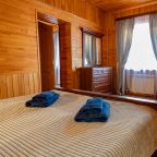 Люкс (Люкс), База отдыха БЕРЕГ МОЛОГИ