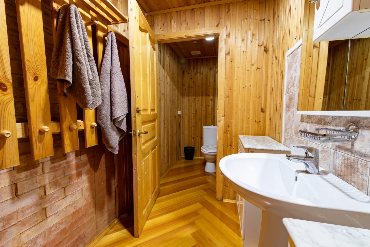 Дом (Дом №1 на 8 гостей), База отдыха БЕРЕГ МОЛОГИ