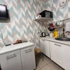 Апартаменты (ЭКОНОМ СТУДИЯ №4 В ЦЕНТРЕ), Апартаменты Вояж на Севастопольской 17