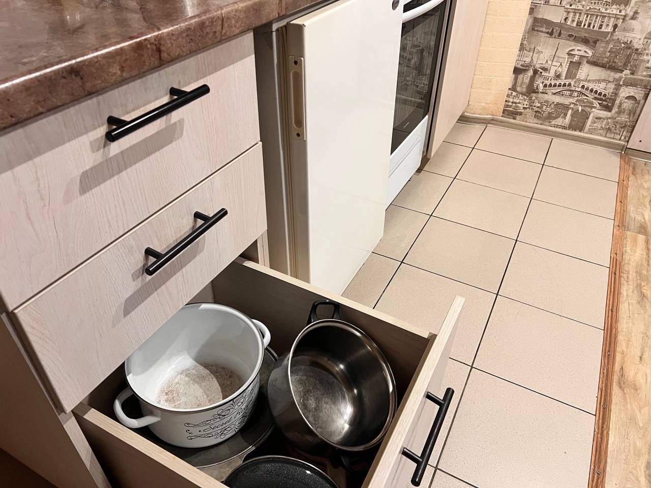 Апартаменты (Уютная студия), Апартаменты ВОЯЖ на улице 50 лет ВЛКСМ